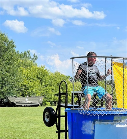 Ken got dunked at the VFW Post 8495 open house yesterday 💦 Roy got him on the first throw. 🎾