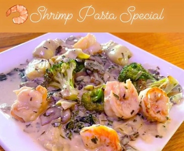 Our Pasta Special for this week. 
Sautéed Shrimp, Artichokes, Broccoli and Mushrooms in a Tarragon Cream Sauce over Penne. 

Pictured over Spinach for a low carb meal option. 
📷: Carly O'Connell 

thefvi.com