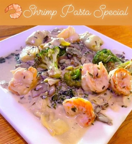 Our Pasta Special for this week. 
Sautéed Shrimp, Artichokes, Broccoli and Mushrooms in a Tarragon Cream Sauce over Penne. 

Pictured over Spinach for a low carb meal option. 
📷: Carly O'Connell 

thefvi.com