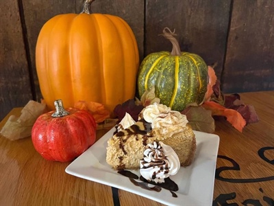 Don’t miss out on @katys_kravings Pumpkin Cheesecake. Only available for a little while longer.