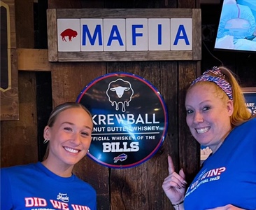 ❤️ Let’s Go Buffalo!! 💙 Our girls representing with their new Fairport Music Festival shirts!