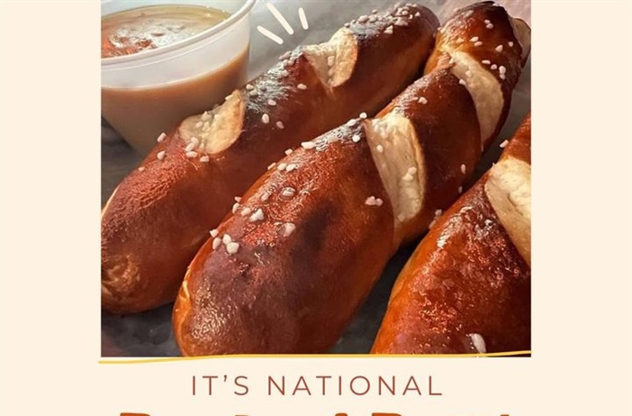 🥨 Celebrate Pretzel Day with our  Jumbo Pretzel Sticks and Beer Cheese! 
🥨
🥨
🥨
🥨
🥨
🥨
🥨
🥨
#pretzelday🥨 #nationalpretzelday #fvi #thefvi #Fairport #fairportvillageinn #supportlocalbusiness