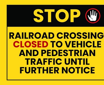 🚨FYI - the RR tracks are closed